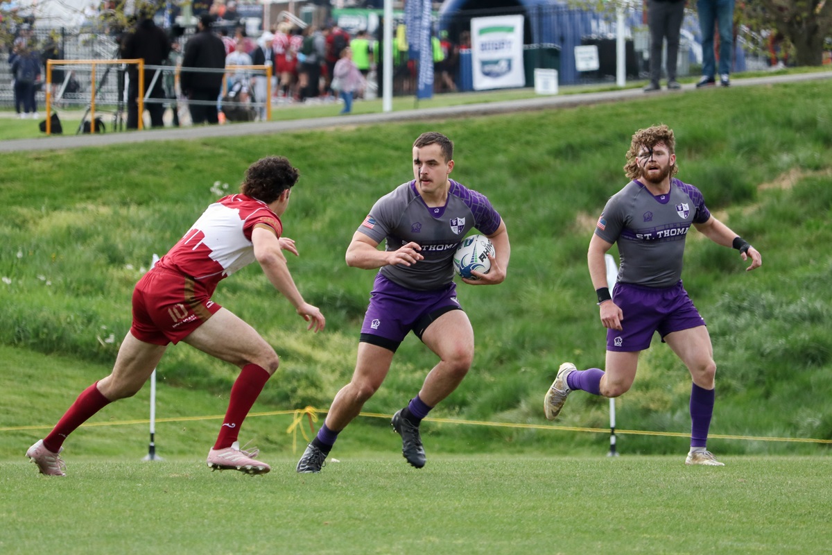 Upsets Highlight Men’s Small College Early Rounds